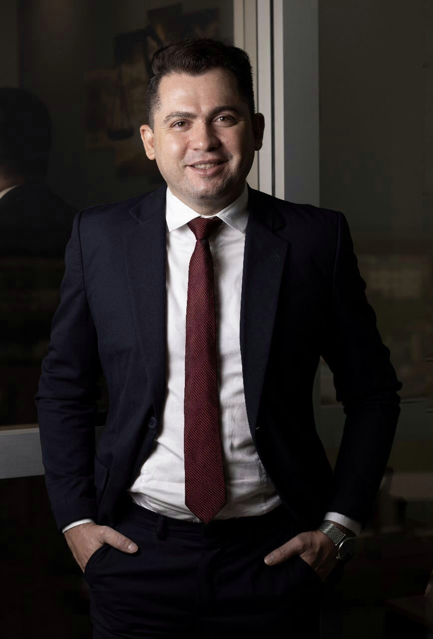 Dr. Alcivan Pimenta — Advogado especialista em Direito Imobiliário
